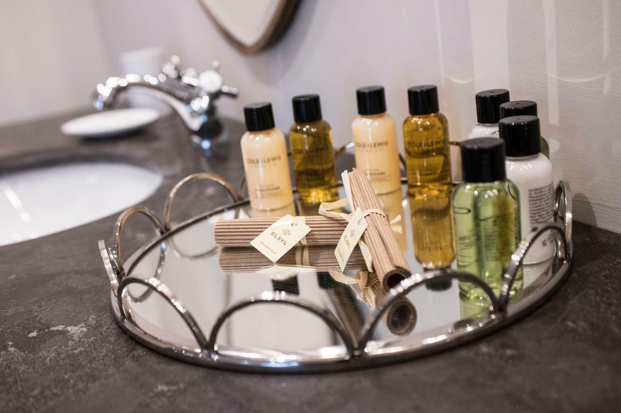 ثورسفورد Holly Lodge Boutique B&B المظهر الخارجي الصورة